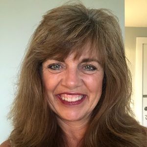 Meet your Posher, Debra